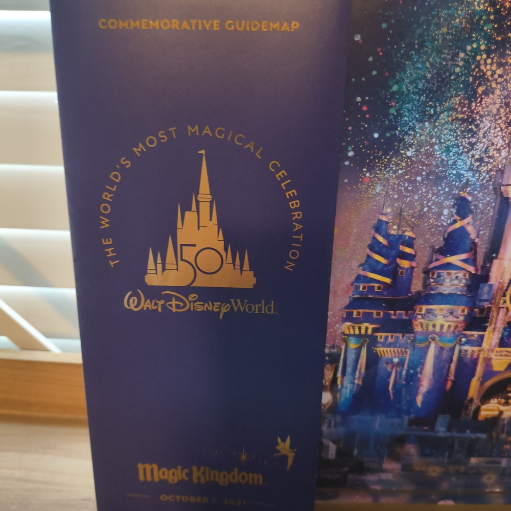 Disney World Commemorative Guide Map - Picture 2 of 2
